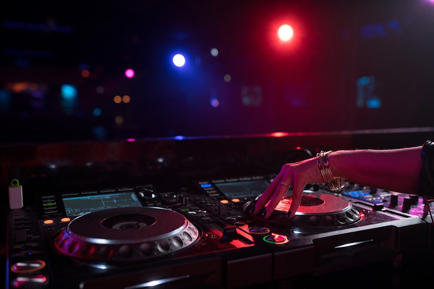 100 % Event · Orchestre & DJ · France · KasherHub