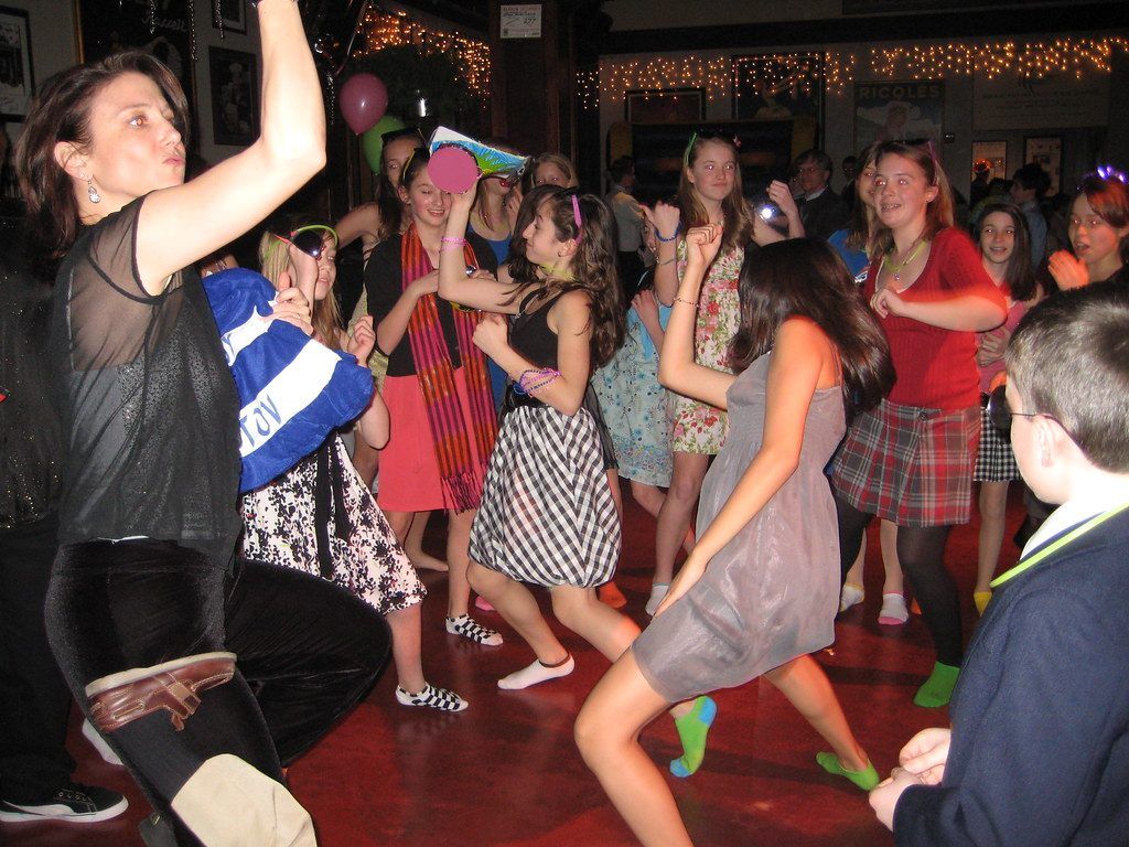 La playlist de la bar mitsva : entrée, moment des parents et piste